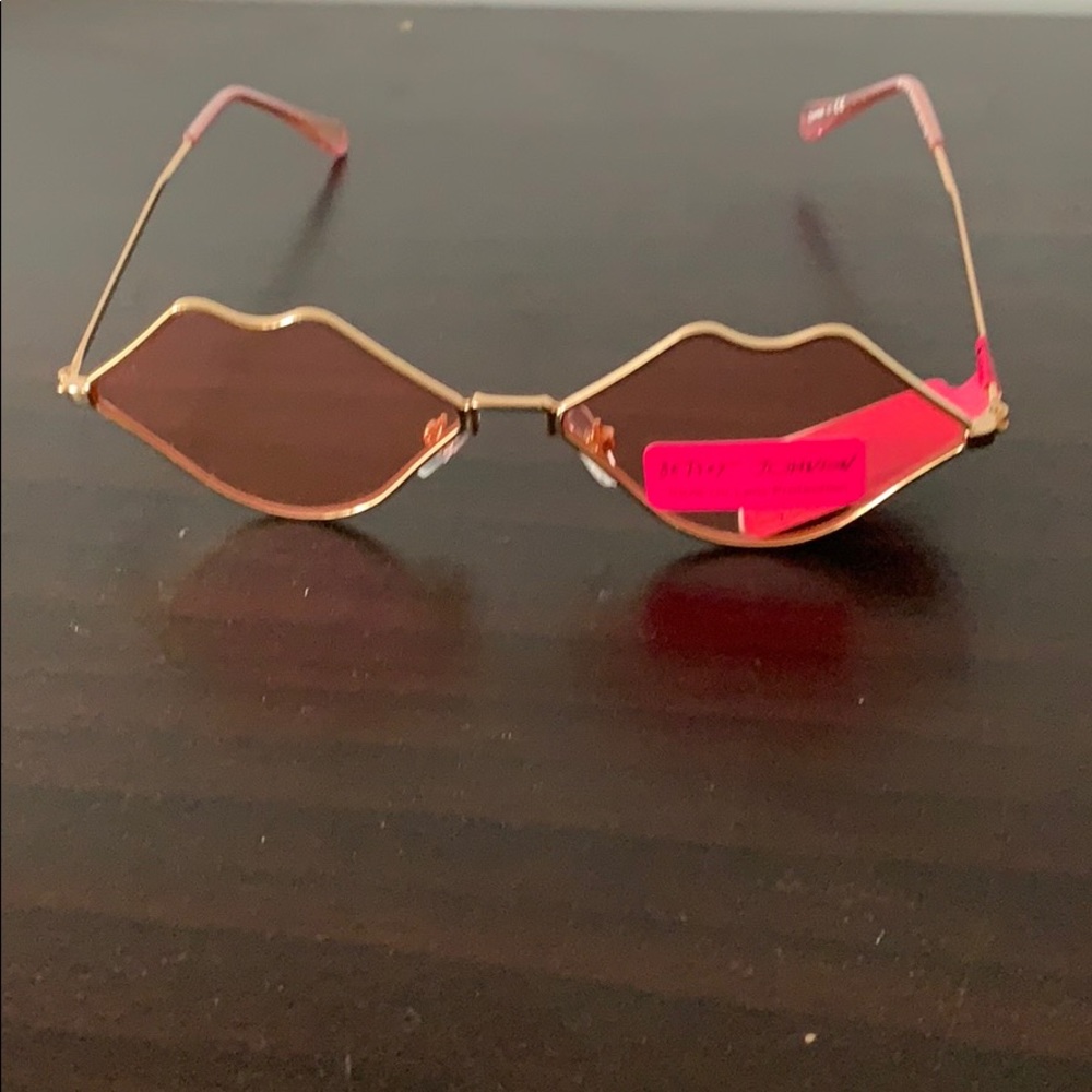 New Betsy Johnson lip sunglasses
